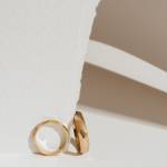 Złote obrączki fasetowane miniaturka 2