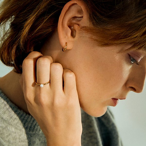 Złoty pierścionek z perłą Imagine 01