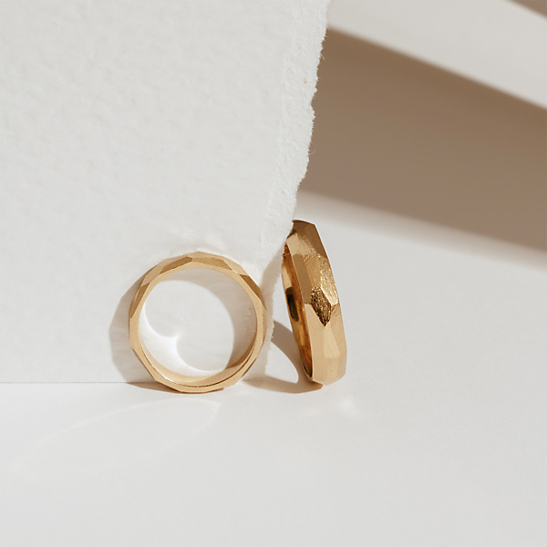 Złote Obrączki fasetowane