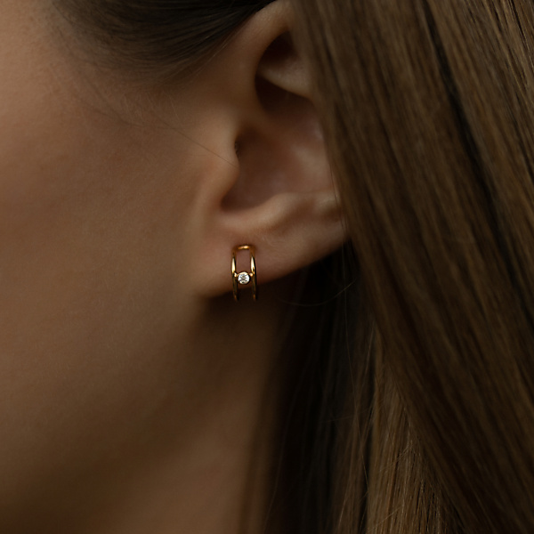 Złote kolczyki z brylantami Infinity 03