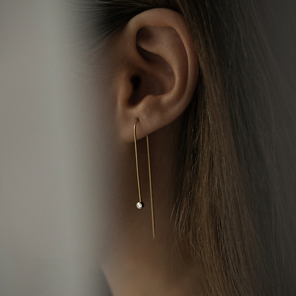 Złote kolczyki z brylantami Infinity 04