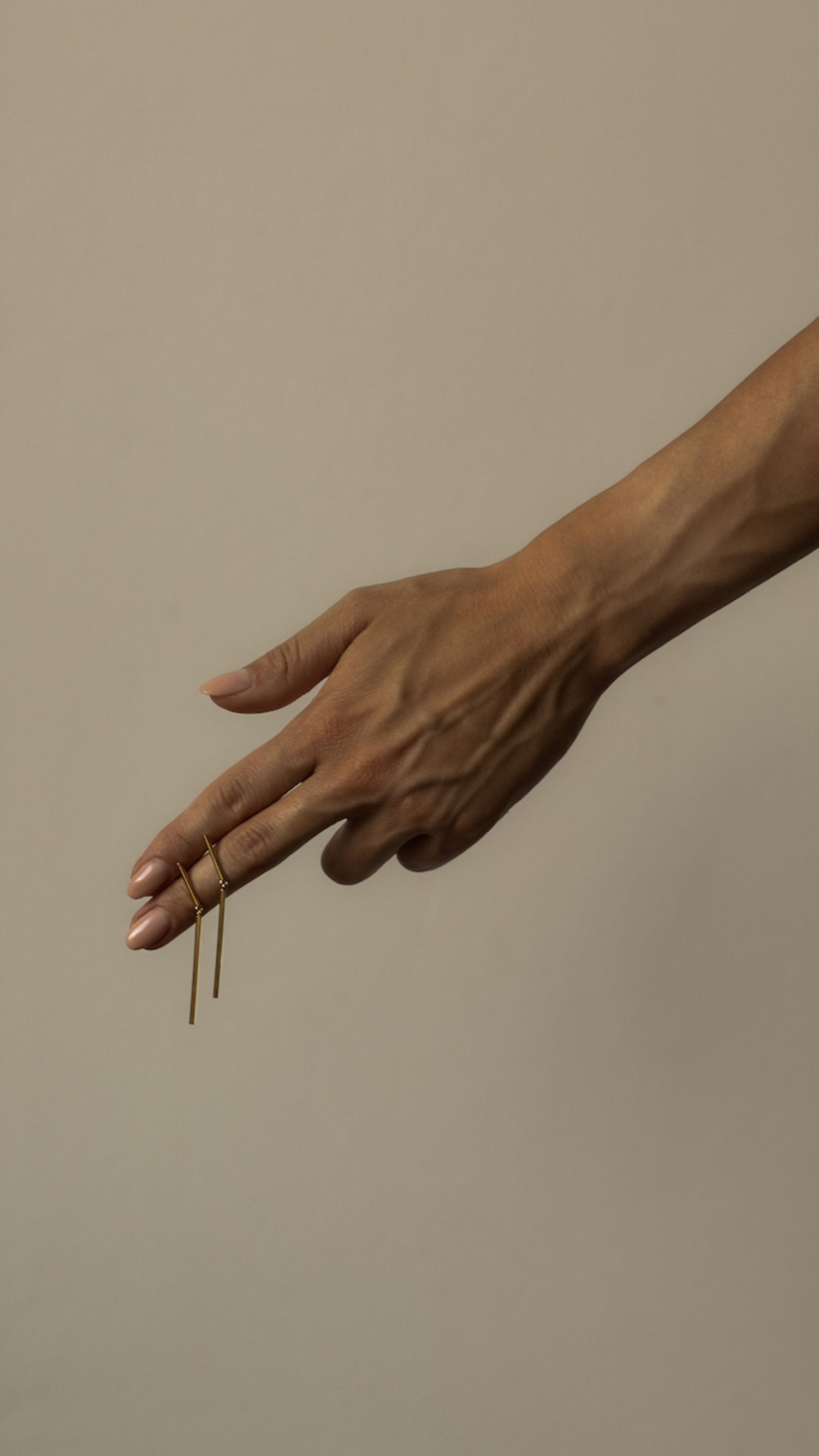 złote kolczyki moon 04 dodatkowe zdjęcie 3